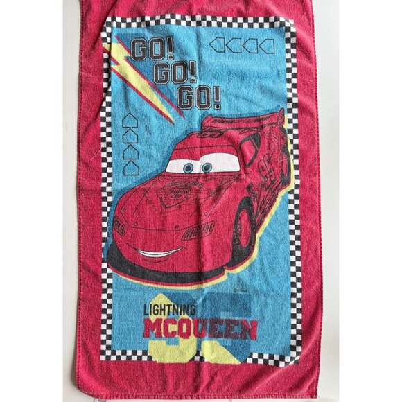 Vintage 2002 DISNEY x CARS Lightning McQueen Red Blue 100% Cotton Towel - Picture 1 of 11